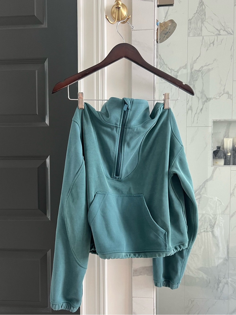 Lululemon ribbed soft hoodie- size 6
